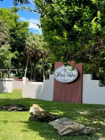 14020 SW 90th Terrace Miami FL 33186