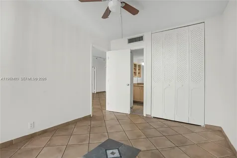20500 W Country Club Drive Aventura FL 33180