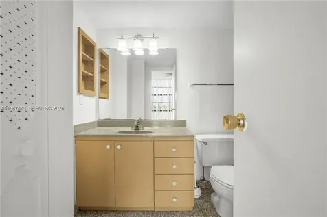 20500 W Country Club Drive Aventura FL 33180