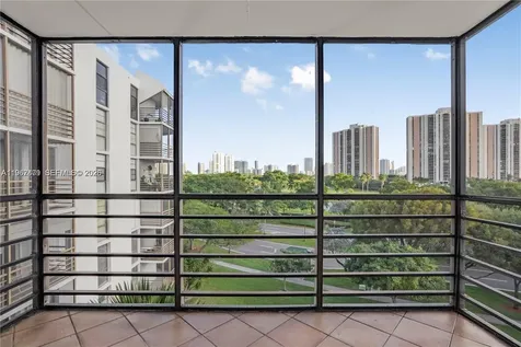20500 W Country Club Drive Aventura FL 33180