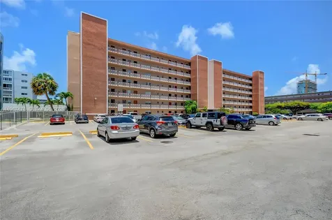 301 NE 14th Avenue Hallandale Beach FL 33009