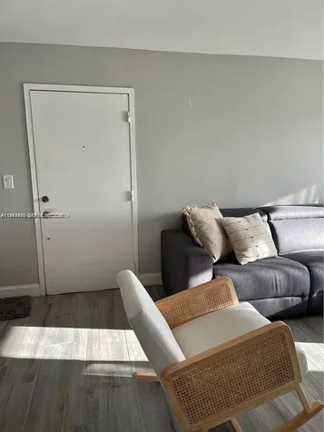 5221 Geneva Way Doral FL 33166
