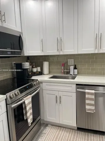 5221 Geneva Way Doral FL 33166