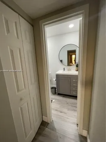 5221 Geneva Way Doral FL 33166