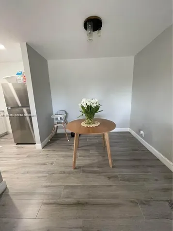 5221 Geneva Way Doral FL 33166