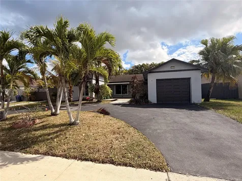 6080 NW 199th Street Hialeah FL 33015