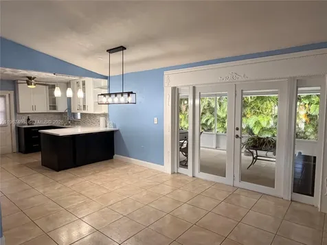 6080 NW 199th Street Hialeah FL 33015