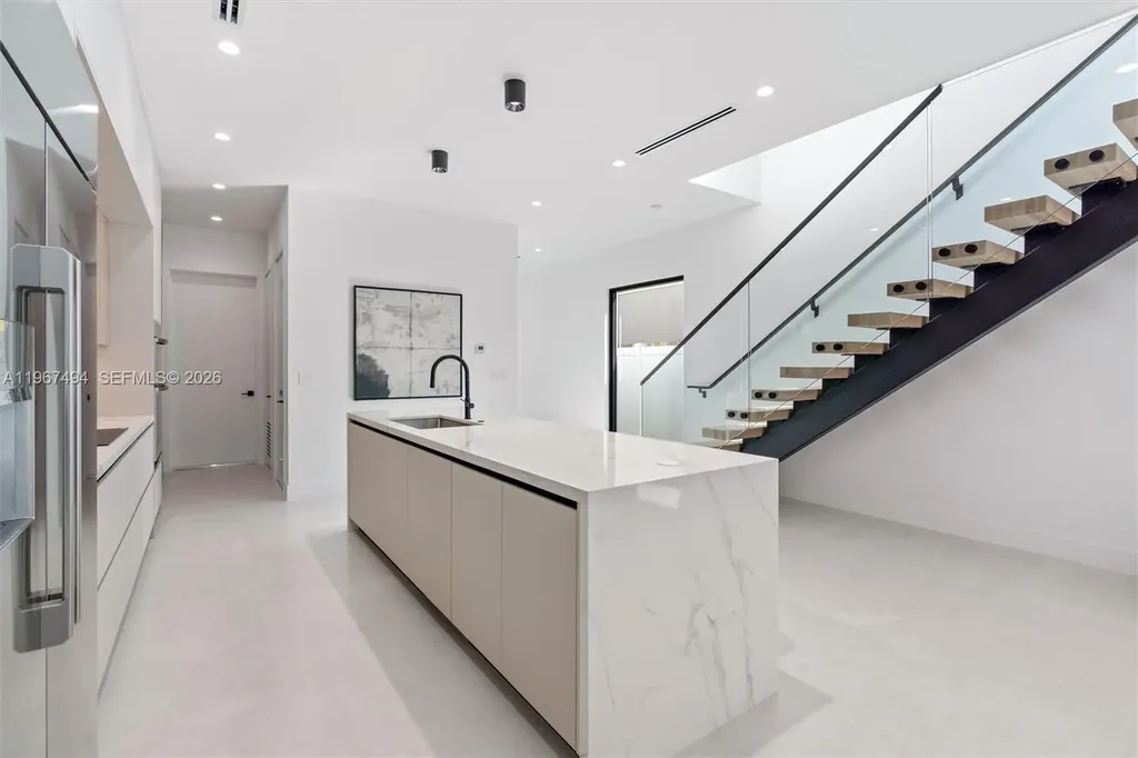 608 SW 16th Court Fort Lauderdale FL 33315