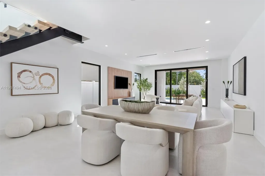 608 SW 16th Court Fort Lauderdale FL 33315