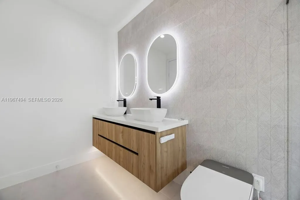 608 SW 16th Court Fort Lauderdale FL 33315