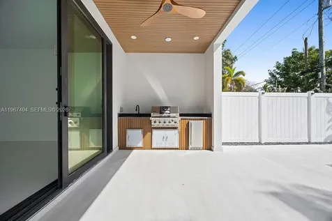 608 SW 16th Court Fort Lauderdale FL 33315