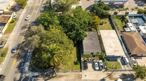 2226 NW 46th Street Miami FL 33142