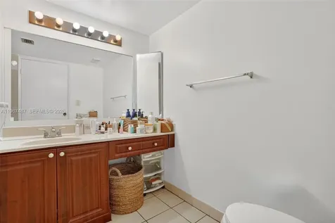 9777 NW 46th Terrace Doral FL 33178
