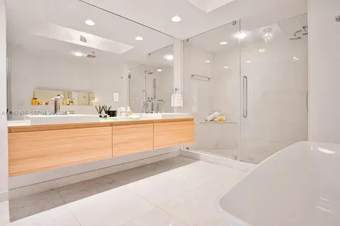 17301 Biscayne Boulevard North Miami Beach FL 33160