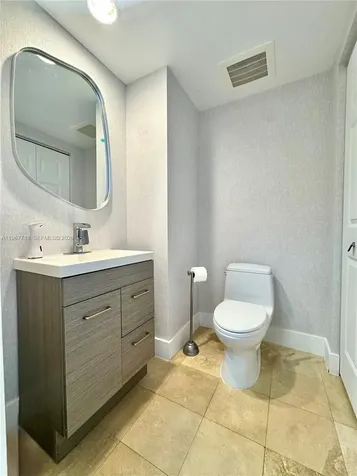 1745 E Hallandale Beach Boulevard Hallandale Beach FL 33009
