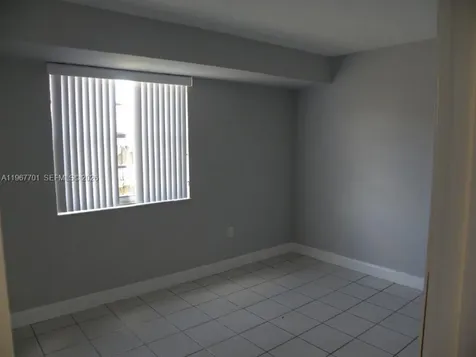 15690 SW 82nd Circle Lane Miami FL 33193