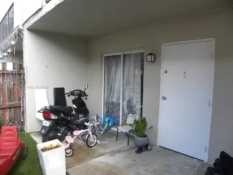 15690 SW 82nd Circle Lane Miami FL 33193