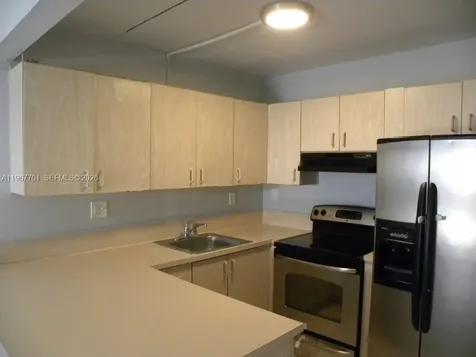 15690 SW 82nd Circle Lane Miami FL 33193