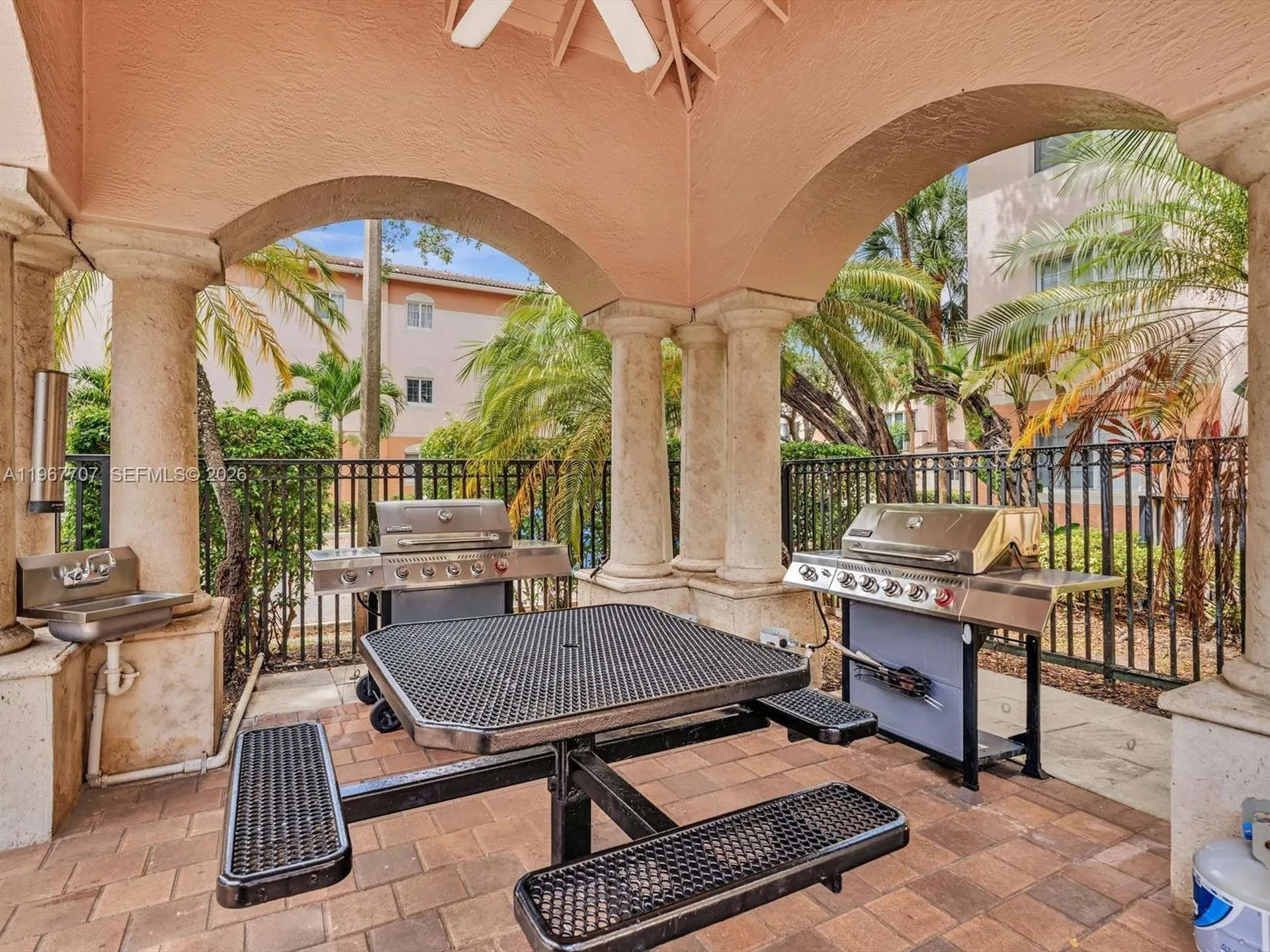 2009 SE 10th Avenue Fort Lauderdale FL 33316