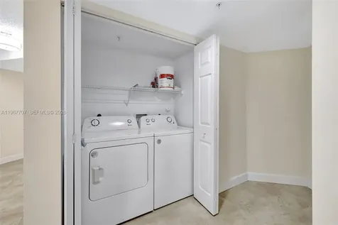 2009 SE 10th Avenue Fort Lauderdale FL 33316