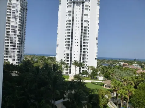 21055 Yacht Club Drive Aventura FL 33180