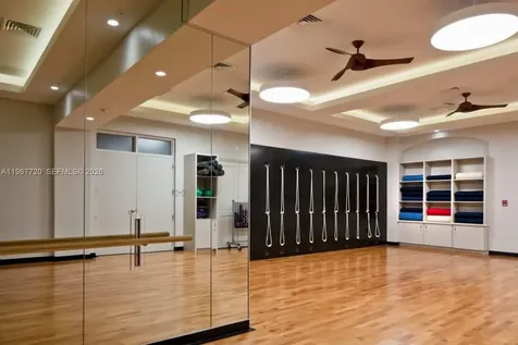 21055 Yacht Club Drive Aventura FL 33180