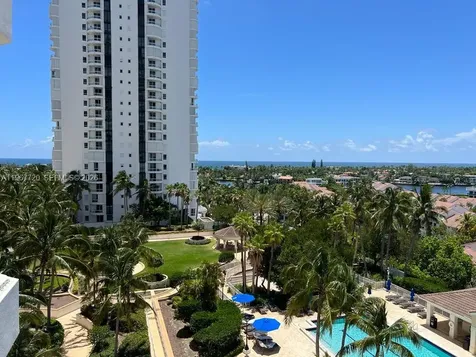 21055 Yacht Club Drive Aventura FL 33180