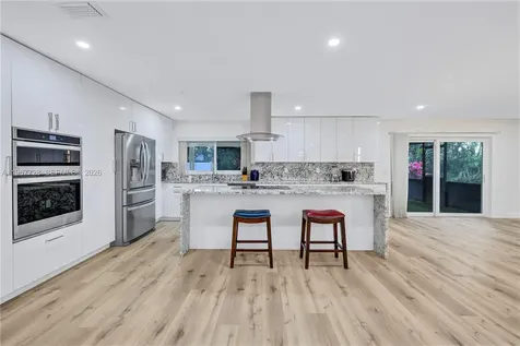 3211 Calle Largo Drive Hollywood FL 33021