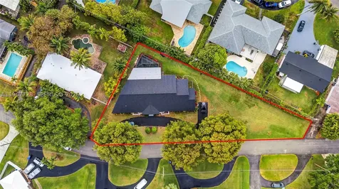 3211 Calle Largo Drive Hollywood FL 33021
