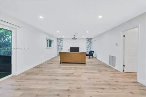 3211 Calle Largo Drive Hollywood FL 33021