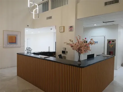 2780 NE 183rd Street Aventura FL 33160