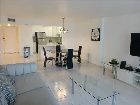 2780 NE 183rd Street Aventura FL 33160