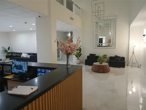 2780 NE 183rd Street Aventura FL 33160