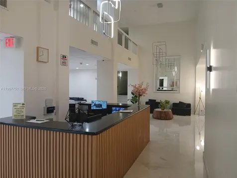 2780 NE 183rd Street Aventura FL 33160