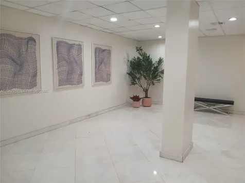 2780 NE 183rd Street Aventura FL 33160