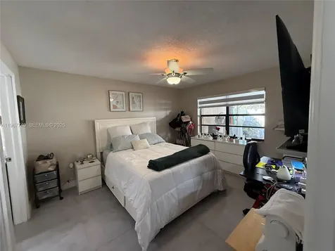 1312 SW 135th Place Miami FL 33184