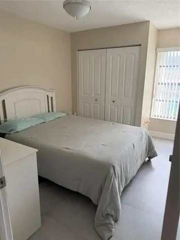 1312 SW 135th Place Miami FL 33184