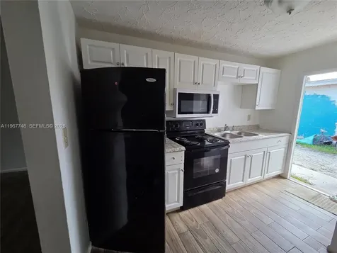 503 N 25th Street Fort Pierce FL 34947