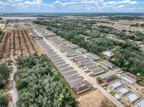1442 Las Villas Boulevard Sebring FL 33870