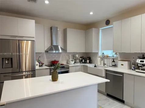11536 NW 43rd Terrace Doral FL 33178