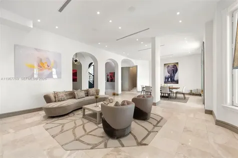 432 S Hibiscus Drive Miami Beach FL 33139