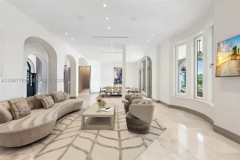 432 S Hibiscus Drive Miami Beach FL 33139