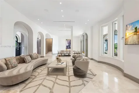 432 S Hibiscus Drive Miami Beach FL 33139