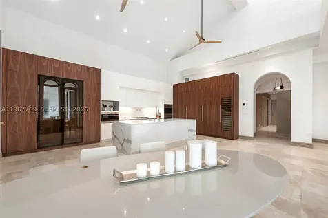 432 S Hibiscus Drive Miami Beach FL 33139