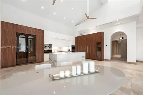 432 S Hibiscus Drive Miami Beach FL 33139