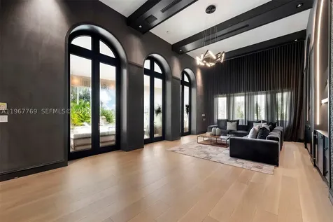 432 S Hibiscus Drive Miami Beach FL 33139