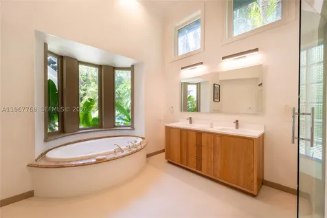 432 S Hibiscus Drive Miami Beach FL 33139