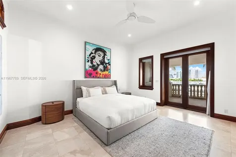 432 S Hibiscus Drive Miami Beach FL 33139