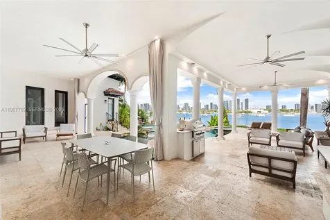 432 S Hibiscus Drive Miami Beach FL 33139