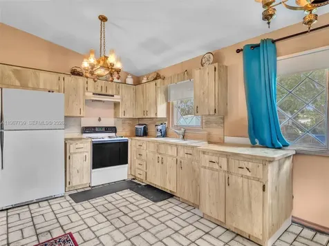 5310 SW 109th Avenue Davie FL 33328
